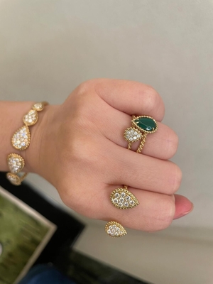 Exquisite Luxury Diamond Gold Jewelry with Prong Setting Matte Finish / Medium Weight