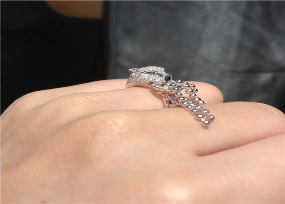 18K White Gold Panthere De Brand Ring With Exquisite Leopard Head Design