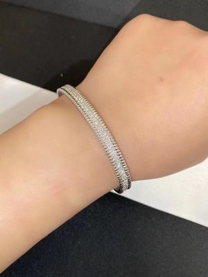 18K Yellow Gold 1 Rows PerléE Diamonds Bracelet Custom Custom Brand