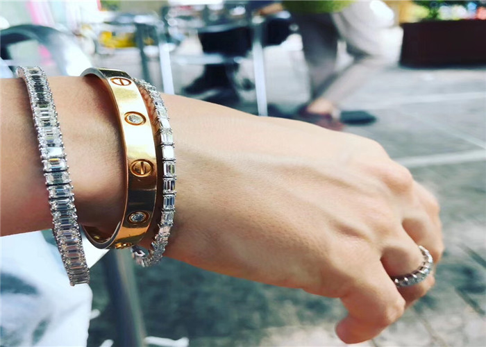 Brand 18K Yellow Gold Love Bracelet With 4 Diamonds Customization Acceptable