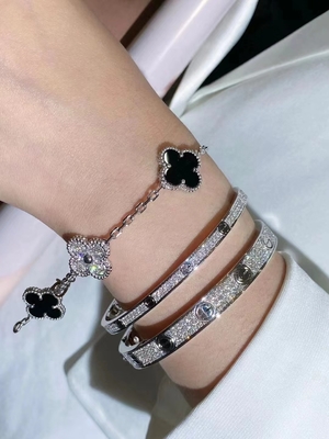 Προσαρμοσμένο στερεό χρυσό HK διαμαντιών Brand πραγματικό θέτοντας κόσμημα βραχιολιών 18k